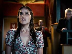 Изабель Лукас секси – В ритме сердца (2011)