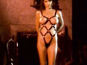 Лиза Бойл голая – На краю (1994) #5