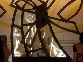 Келли Райлли голая, Наталия Тена голая, Розалинд Халстэд голая, Анна Брюстер голая – Миссис Хендерсон представляет (2005) #3