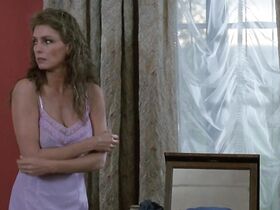 Дженнифер О’Нил секси – Пленница (1988) #2