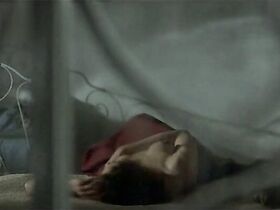 Франческа Нери голая, Энди Макдауэлл голая – Гиностра (2002) #2