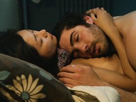 Корина Ям голая – Любовь и ссадины (2011)