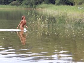 Изабелла Скорупко голая – Огнем и мечом (1999)