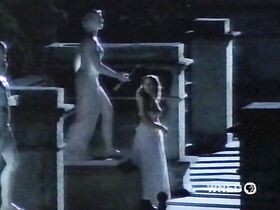 Фелисити Джонс голая – Слуги s01e01 (2003) #1