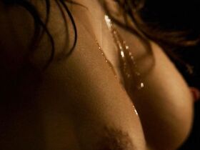 Дакота Джонсон голая – На пятьдесят оттенков темнее (2017) #5