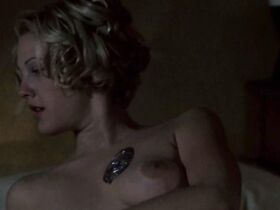 Дрю Бэрримор голая – Парни побоку (1995) #3