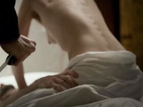 Рози Феллнер голая, Кейт Бекинсейл секси – Лицо ангела (2014) #1