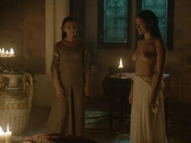 Анна-Софи Франк голая, Аннелиз Эсме голая – Инквизиция s01e03-06 (2012) #2