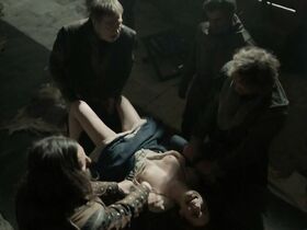 Анна-Софи Франк голая, Аннелиз Эсме голая – Инквизиция s01e03-06 (2012) #3