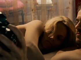 Нина Милнер голая – Клуб безбашенных (2010) #3