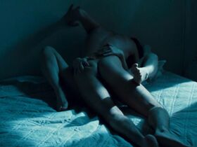 Шарлотта Генсбур голая – Преследование (2009) #3