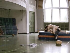 Мишель Бартель голая – Инстинкт игрока (2013) #2