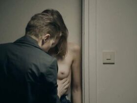 Яна Бринглёв Экспонг голая – Раздень меня (2012) #2