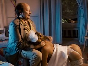 Мария Лапьедра голая – Джеймс Понт (2011) #3