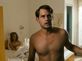 Лавиния Вильсон голая, Энн Уоллис Де Фриз голая, Ева Бэй голая, Каролина Теска голая, Лиса Смит голая – Источники жизни (2013) #2