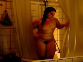 Эмма Ливи голая – Лена (2011)