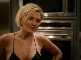 Никки Уилан голая – Обитель лжи s05e01 (2016) #2