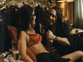 Элиза Товати голая – 99 франков (2007) #2