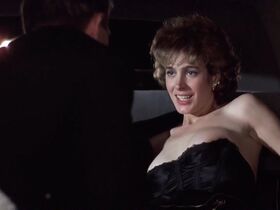 Шон Янг голая – Нет выхода (1987) #2