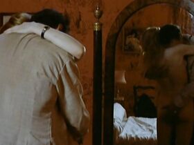 Натали Бай голая – Открытая пасть (1974) #2