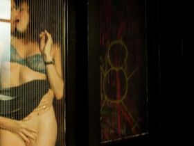 Анна Дрейвер голая – Приходит женщина к врачу (2009) #2