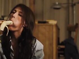 Карис ван Хаутен голая, Мартье Реммерс голая, Майке Нёвилль голая, Халина Рейн секси – Тысяча поцелуев (2006) #2