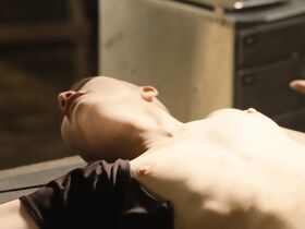 Дельфин Шанеак голая – Химера (2009) #2