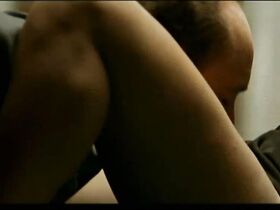 Вероника Эчеги голая – Из двух зол меньшее (2004) #2