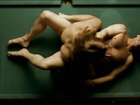 Вероника Эчеги голая – Из двух зол меньшее (2004) #3