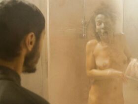Мод Бюке голая – Питца и финики (2015) #2