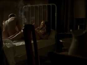 Гретхен Мол голая – Подпольная империя s03e06 (2012) #3