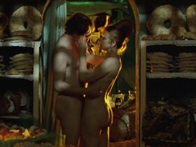 Хелен Миррен голая – Повар (1989)