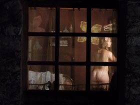 Камилла Фанча голая – Пансионат Борегар (2009) #3