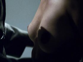 Мария Паллас голая – Нацисты в центре Земли (2012) #2
