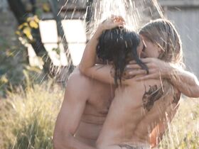 Верле Батенс голая – Разомкнутый круг (2012)