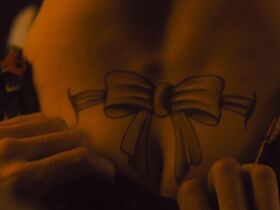 Верле Батенс голая – Разомкнутый круг (2012) #2