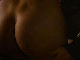 Уна Чаплин голая – Игра престолов s02e08 (2012) #2