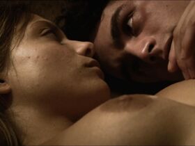 Лиззи Брошере голая – Перевод с американского (2011) #2