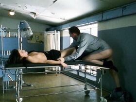 Ивона Петри голая – Шаманка (1996) #3