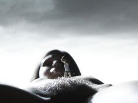 Зои Горман голая – Вне снов (2016) #3