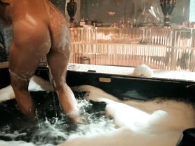 Алиси Брага голая – Королева юга s01e01 (2016)