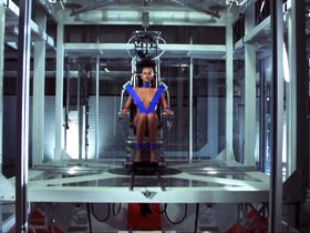 Наташа Хенстридж голая – Особь 2 (1998) #2