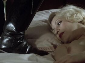 Андреа Ферреоль голая – Отчаяние (1978) #2