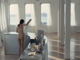 Саффрон Берроуз голая, Пас де ла Уэрта голая – Гитара (2008) #2