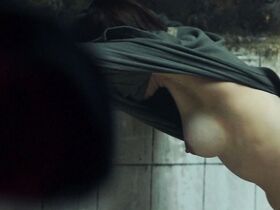 Мария Вальверде голая – Герника (2016)