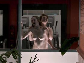 Дороти Рейнольдс голая – Завучи s01e03 (2016)