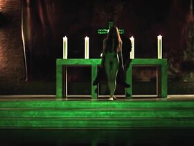 Карина Синдикус голая – Vaterunser (2015)