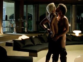 Джованна Ди Раузо голая – Криминальный роман s02e05-06 (2010) #2