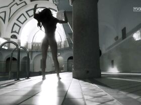 Клаудиа Васак голая – Камісія забойстваў s01e01 (2016)