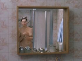 Эммануэль Дево голая – Милашка (2005)